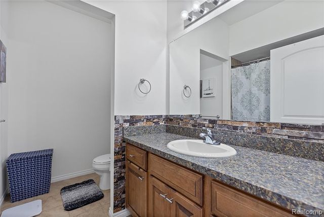 30514 Berghway Trail, Warren, MI 48092