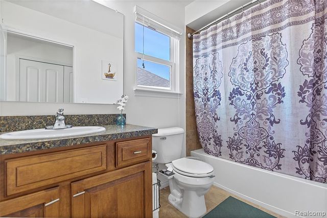 30514 Berghway Trail, Warren, MI 48092