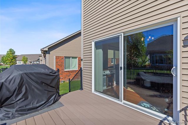 30514 Berghway Trail, Warren, MI 48092