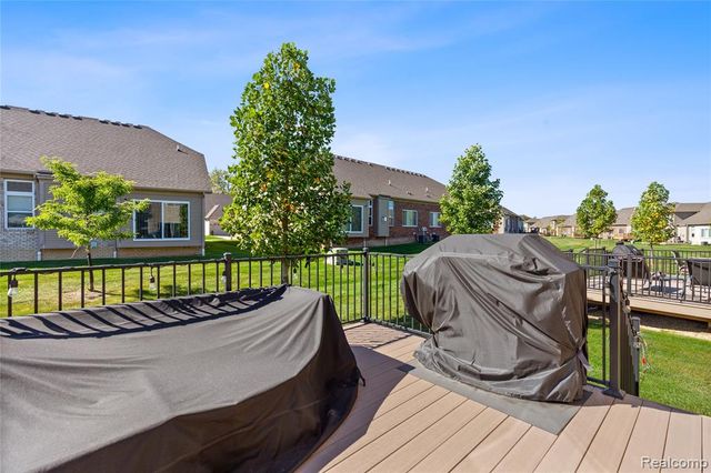 30514 Berghway Trail, Warren, MI 48092