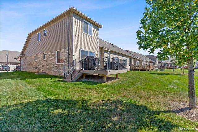 30514 Berghway Trail, Warren, MI 48092