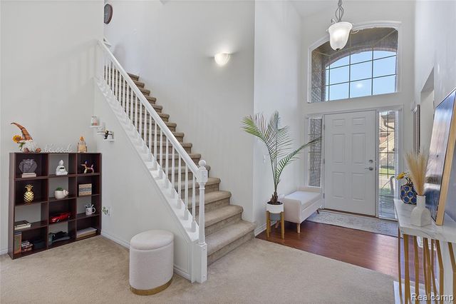 30514 Berghway Trail, Warren, MI 48092