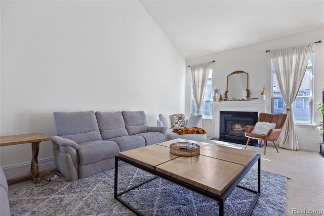 30514 Berghway Trail, Warren, MI 48092