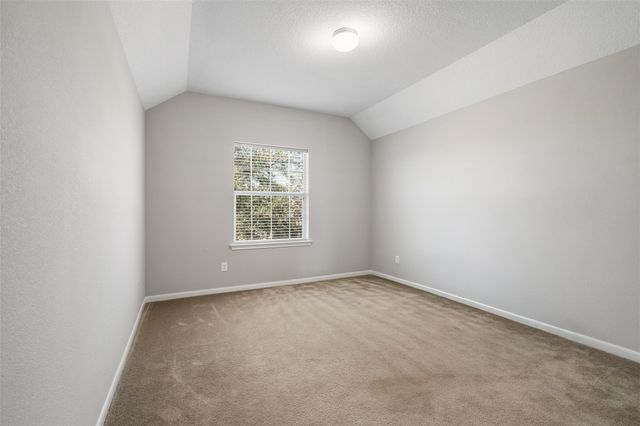 8530 E Highlands Crossing, Highlands, TX 77562