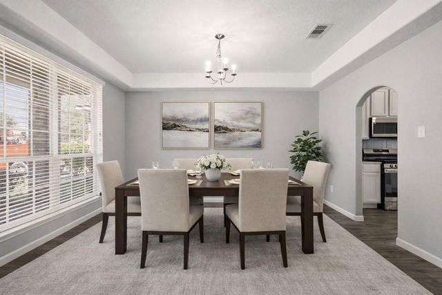 8530 E Highlands Crossing, Highlands, TX 77562