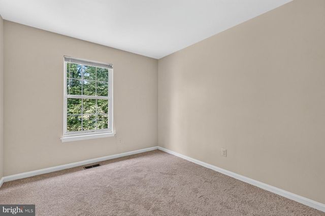 10 RED JONATHAN CT, Baltimore, MD 21208