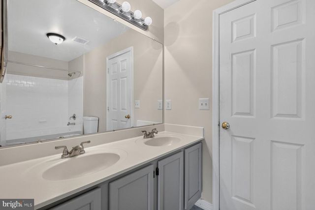 10 RED JONATHAN CT, Baltimore, MD 21208