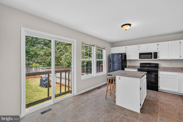 10 RED JONATHAN CT, Baltimore, MD 21208