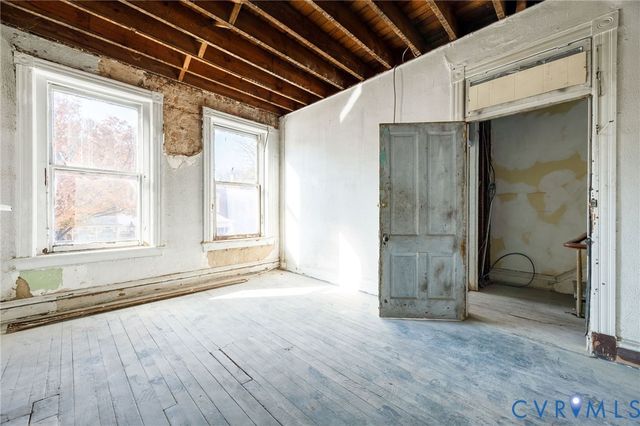 4 W Clay St, Richmond, VA 23220