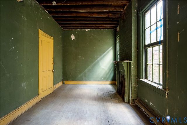 4 W Clay St, Richmond, VA 23220