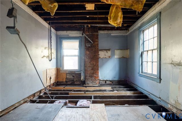 4 W Clay St, Richmond, VA 23220