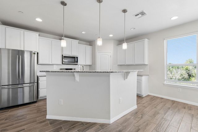 3240 E Whitestone BLVD 4, Cedar Park, TX 78613