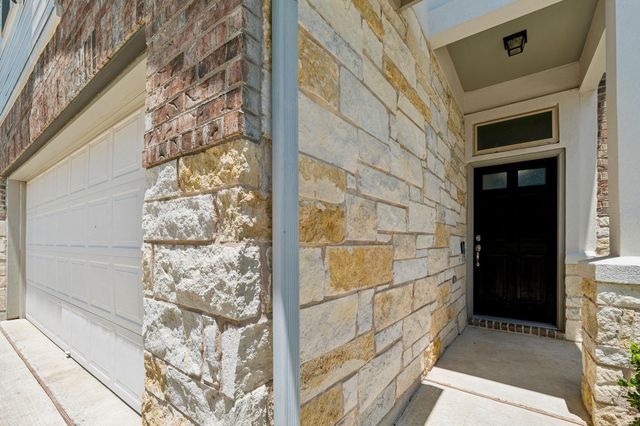 3240 E Whitestone BLVD 4, Cedar Park, TX 78613
