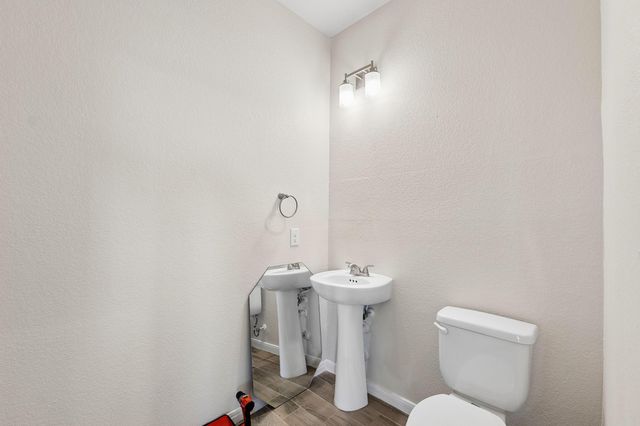 3240 E Whitestone BLVD 4, Cedar Park, TX 78613