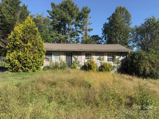 9 Somerset Road, Arden, NC 28704