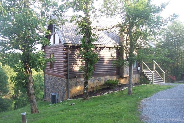 2 Sunset View Road, Sevierville, TN 37876