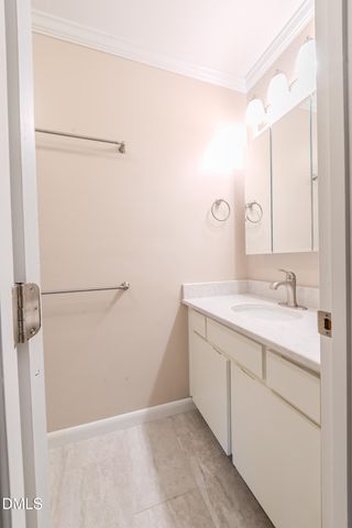 8200 Mourning Dove Road, Raleigh, NC 27615