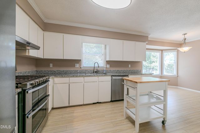 8200 Mourning Dove Road, Raleigh, NC 27615