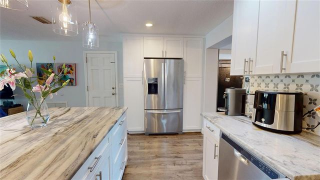 2020 YALE AVENUE, Dunedin, FL 34698