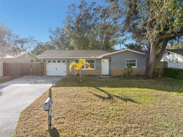 2020 YALE AVENUE, Dunedin, FL 34698