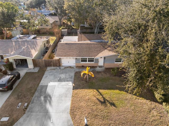 2020 YALE AVENUE, Dunedin, FL 34698