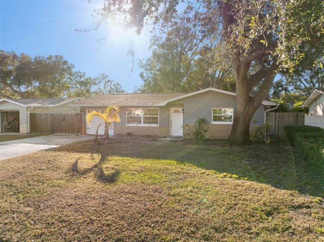 2020 YALE AVENUE, Dunedin, FL 34698