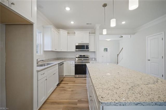 7409 Hooper St, Norfolk, VA 23513
