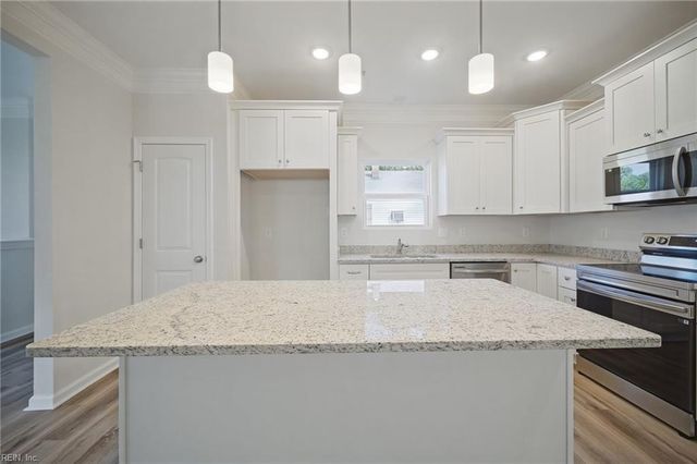 7409 Hooper St, Norfolk, VA 23513