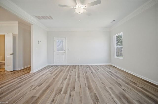 7409 Hooper St, Norfolk, VA 23513