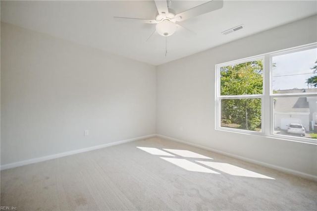 7409 Hooper St, Norfolk, VA 23513