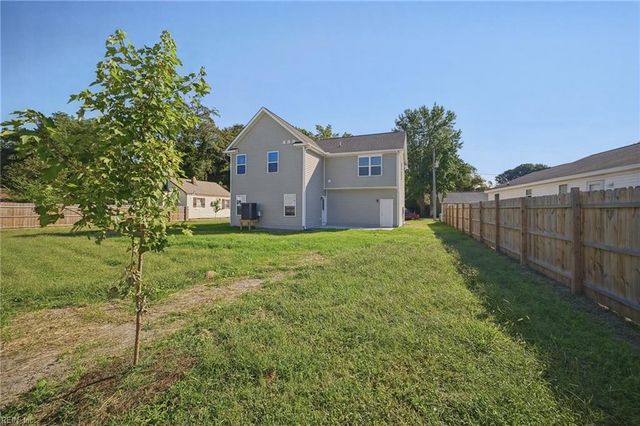 7409 Hooper St, Norfolk, VA 23513