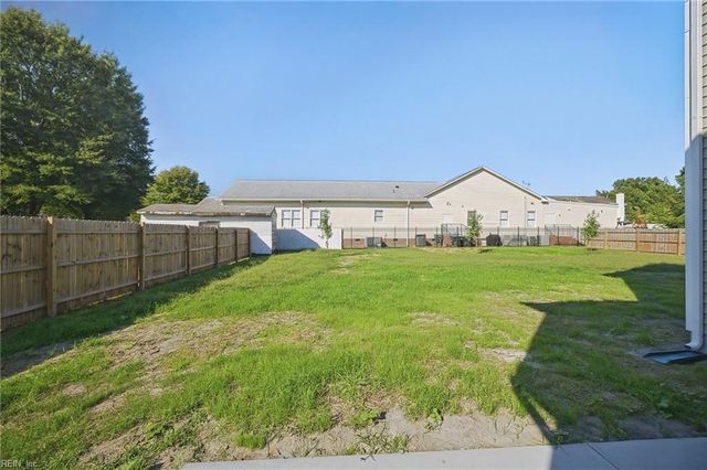 7409 Hooper St, Norfolk, VA 23513