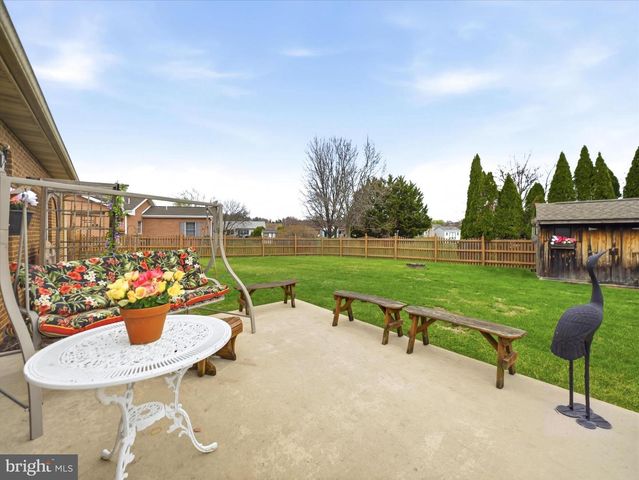 112 PLANTATION DR, Hagerstown, MD 21740