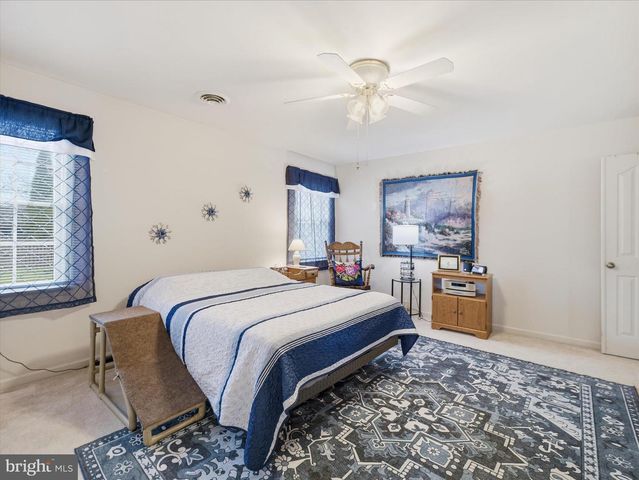 112 PLANTATION DR, Hagerstown, MD 21740
