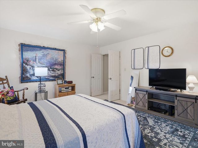 112 PLANTATION DR, Hagerstown, MD 21740