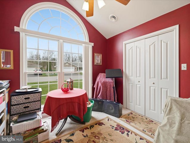 112 PLANTATION DR, Hagerstown, MD 21740