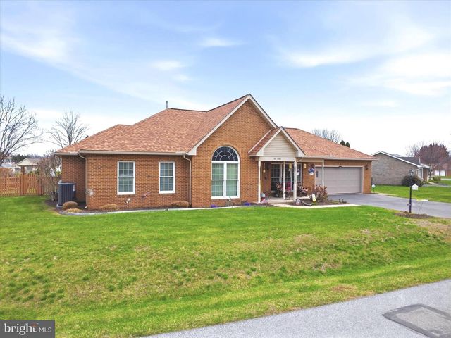 112 PLANTATION DR, Hagerstown, MD 21740