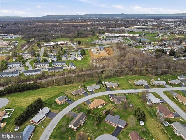112 PLANTATION DR, Hagerstown, MD 21740