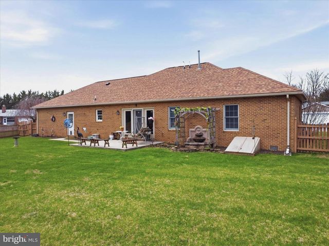112 PLANTATION DR, Hagerstown, MD 21740