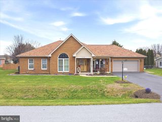 112 PLANTATION DR, Hagerstown, MD 21740