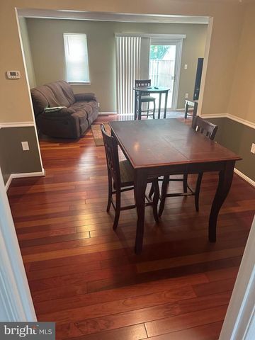 5863 BANNING PL, Burke, VA 22015