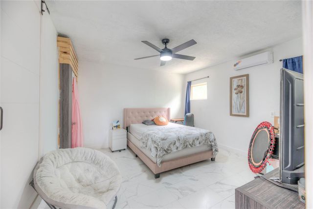 175 Water Oak, Livingston, TX 77351