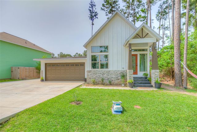 175 Water Oak, Livingston, TX 77351
