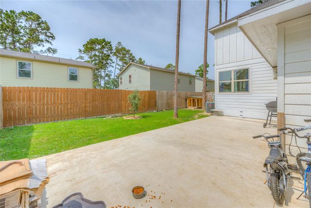175 Water Oak, Livingston, TX 77351