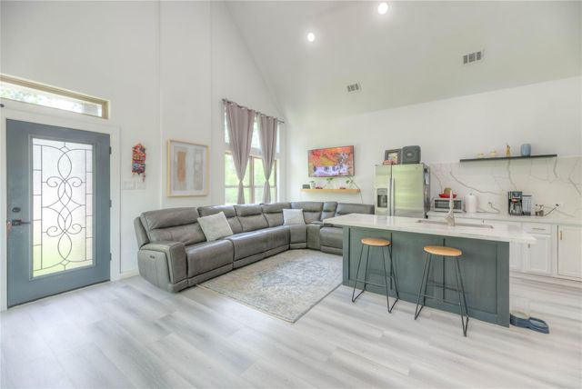 175 Water Oak, Livingston, TX 77351