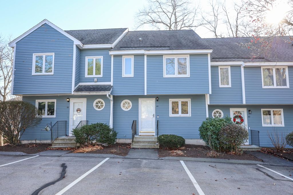 40 Merrimack Drive, Merrimack, NH 03054