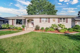 8945 Cottage Grove Avenue, Highland, IN 46322