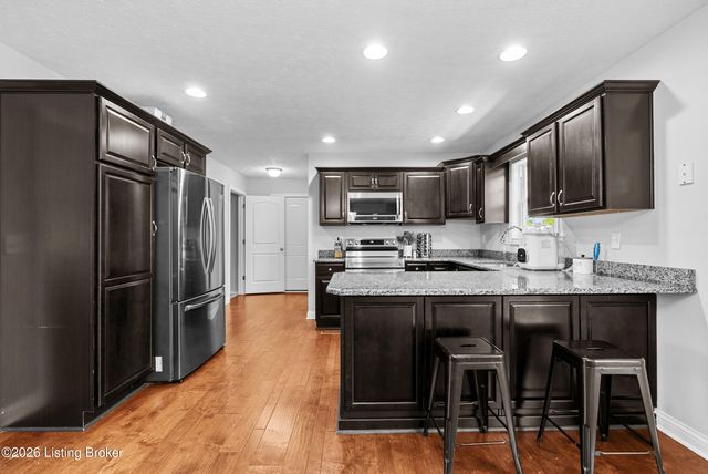 200 Huckaberry St, Elizabethtown, KY 42701