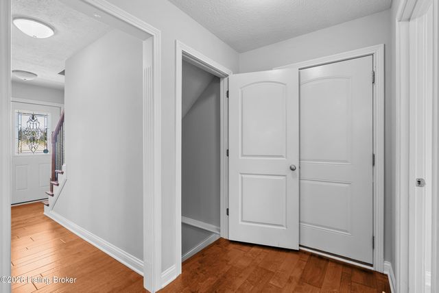 200 Huckaberry St, Elizabethtown, KY 42701