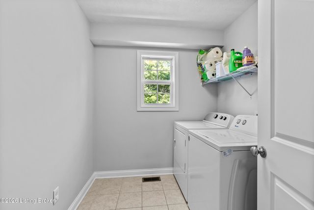 200 Huckaberry St, Elizabethtown, KY 42701